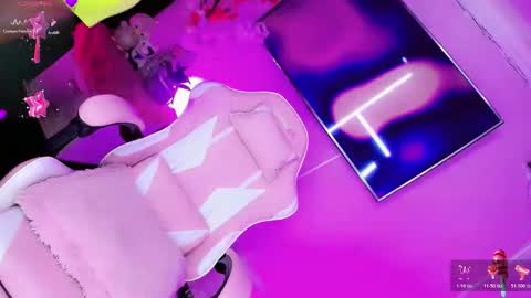 Thalia Girl online show from 02-20-26, 01:57