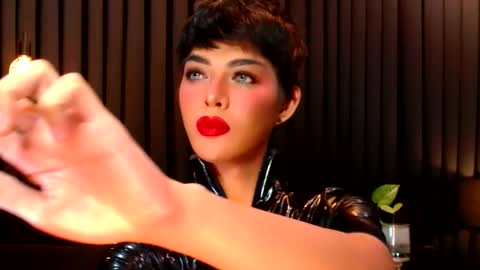 Thalia Saint online show from 01-30-25, 08:01