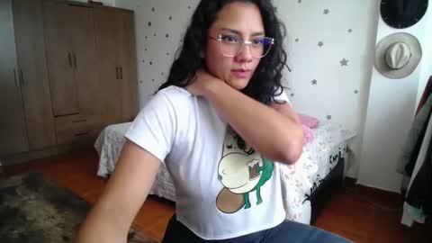    online show from 10-22-25, 04:51