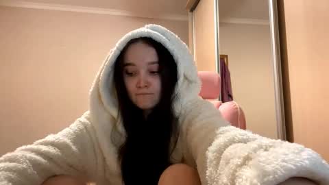 Yumi online show from 02-21-26, 02:18