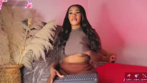 thalyanna_ebony online show from 06-11-26, 09:24