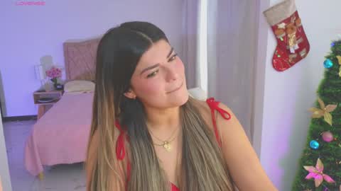 Snapshot of thamy_stark chatting on 12-13-24, 04:16 Thamara online show from 12-13-24, 04:16
