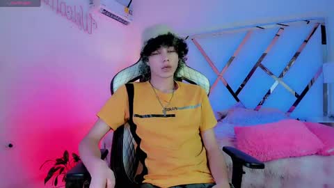 Snapshot of thanier_18 chatting on 04-22-26, 07:48 thanier_18 online show from 04-22-26, 07:48