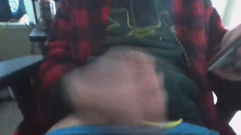 A guy online show from 11-09-25, 03:54