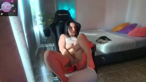 Paola online show from 10-27-25, 07:51