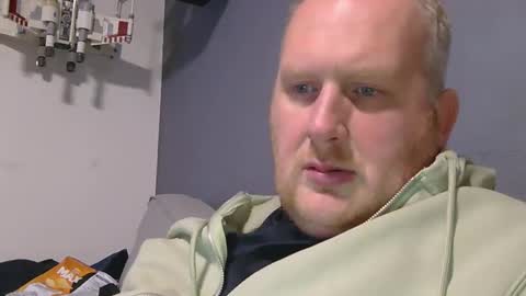 Snapshot of the007146368 chatting on 11-24-25, 04:07 the007146368 online show from 11-24-25, 04:07