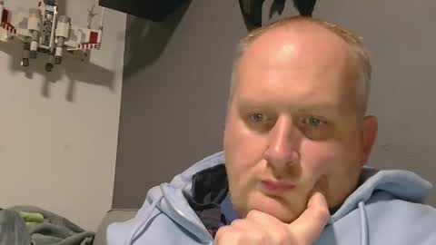 Snapshot of the007146368 chatting on 12-02-25, 04:13 the007146368 online show from 12-02-25, 04:13