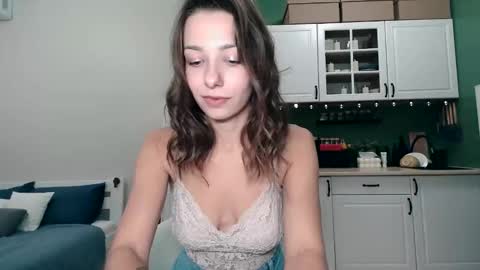 Snapshot of the_death_killer_ chatting on 10-27-25, 02:32 Mia online show from 10-27-25, 02:32