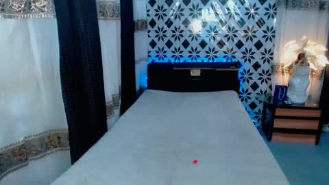 Snapshot of the_girl_nxt_door chatting on 02-22-25, 05:34 samm online show from 02-22-25, 05:34