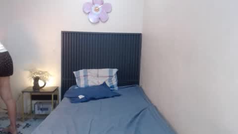 Snapshot of the_girl_nxt_door chatting on 03-03-26, 02:28 samm online show from 03-03-26, 02:28