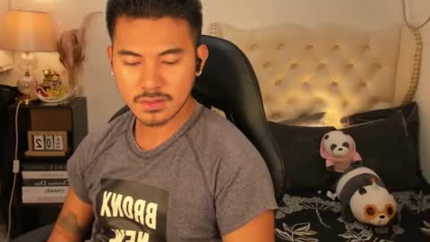 Snapshot of the_killian_jones chatting on 10-01-25, 05:41 ken online show from 10-01-25, 05:41