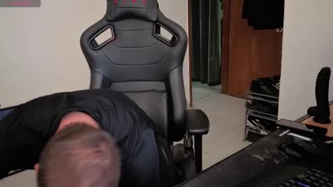 Snapshot of the_king74 chatting on 09-30-25, 08:14 the_king74 online show from 09-30-25, 08:14