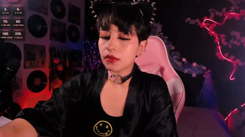 ...  ... online show from 01-22-25, 07:03