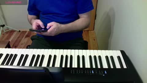 Stephan 34  Cassandra 25 online show from 03-01-26, 04:31