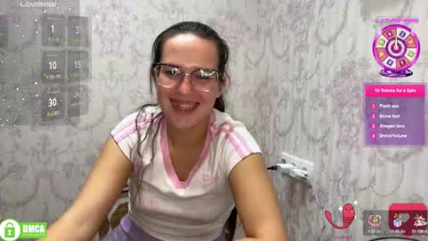 Snapshot of the_princese chatting on 10-14-25, 03:02 Alice online show from 10-14-25, 03:02