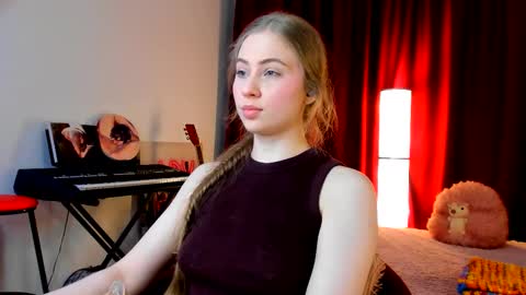 Ally    STREAMING ON TWITCH NOW Check my Twitter for updates online show from 11-18-25, 04:28