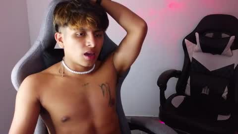 Danny online show from 04-09-26, 04:23