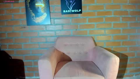 thebadwolf818 online show from 04-19-26, 09:41