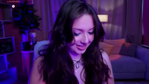 Lucy online show from 09-24-25, 01:03