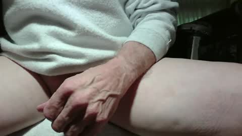 thebest14u online show from 04-26-26, 01:53