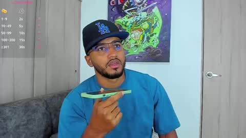 Snapshot of theblack_frank chatting on 02-26-25, 12:03 theblack_frank online show from 02-26-25, 12:03