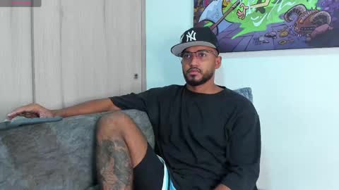Snapshot of theblack_frank chatting on 04-16-26, 10:49 theblack_frank online show from 04-16-26, 10:49