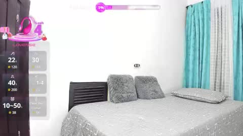 TheChicaNextDoor  online show from 02-12-26, 11:11