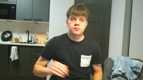 thecuteguy144949 online show from 10-31-25, 03:57