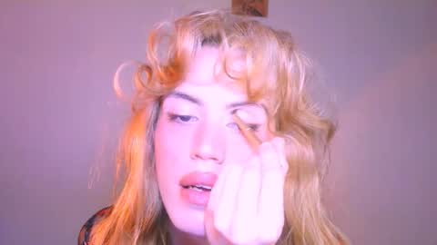 Snapshot of thedollxxxperience chatting on 02-21-26, 03:35 Yolanda online show from 02-21-26, 03:35