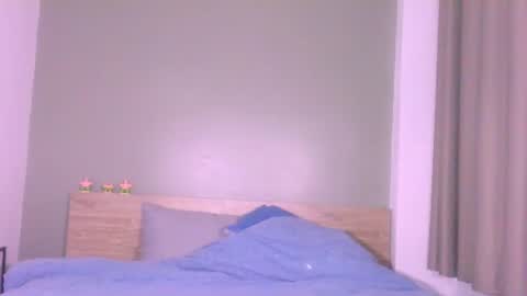 Snapshot of thedollxxxperience chatting on 06-12-26, 01:48 Yolanda online show from 06-12-26, 01:48