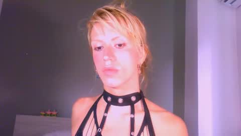 Yolanda online show from 07-19-26, 06:39