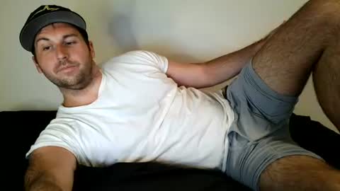 Snapshot of theetwohander chatting on 06-12-26, 04:11 Theetwohander online show from 06-12-26, 04:11