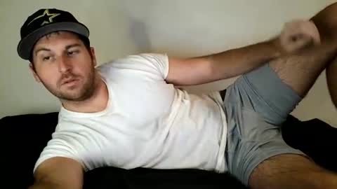 Snapshot of theetwohander chatting on 06-21-26, 02:47 Theetwohander online show from 06-21-26, 02:47