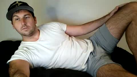 Snapshot of theetwohander chatting on 07-14-26, 02:49 Theetwohander online show from 07-14-26, 02:49