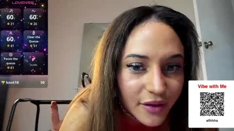 Snapshot of theevenussteelecam chatting on 05-15-26, 11:34 Venus Steele online show from 05-15-26, 11:34