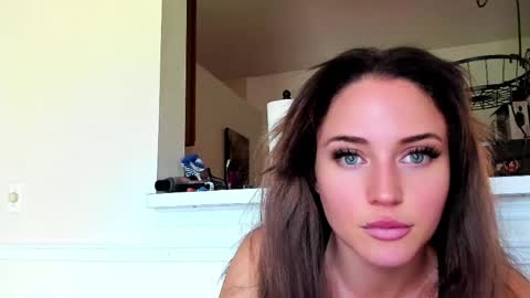 Snapshot of theevenussteelecam chatting on 06-06-26, 12:54 Venus Steele online show from 06-06-26, 12:54