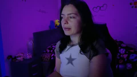 TheFarmergirl online show from 11-21-25, 05:17