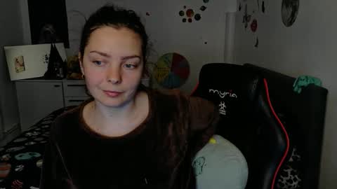 TheFarmergirl online show from 04-10-26, 06:34