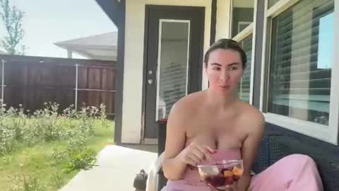 Alyssa Rhoades online show from 03-24-26, 08:03