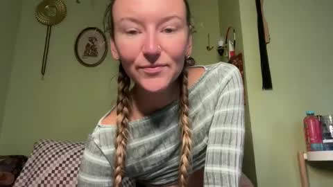 Fae online show from 10-15-25, 08:09