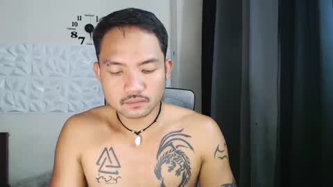 Snapshot of thefriskyasian chatting on 12-16-24, 05:33 Jaycee online show from 12-16-24, 05:33