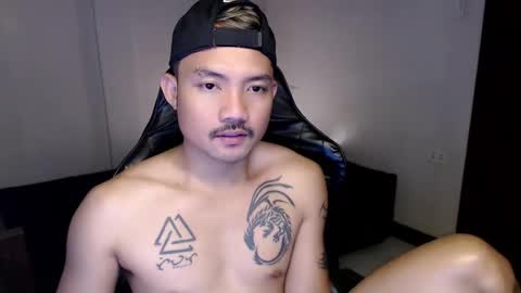 Snapshot of thefriskyasian chatting on 01-13-25, 05:44 Jaycee online show from 01-13-25, 05:44