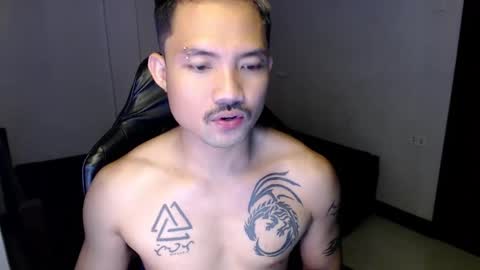 Snapshot of thefriskyasian chatting on 01-13-25, 11:49 Jaycee online show from 01-13-25, 11:49
