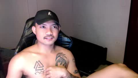 Snapshot of thefriskyasian chatting on 01-14-25, 05:30 Jaycee online show from 01-14-25, 05:30