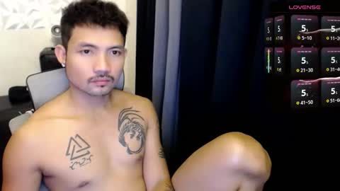 Snapshot of thefriskyasian chatting on 09-24-25, 05:16 Jaycee online show from 09-24-25, 05:16