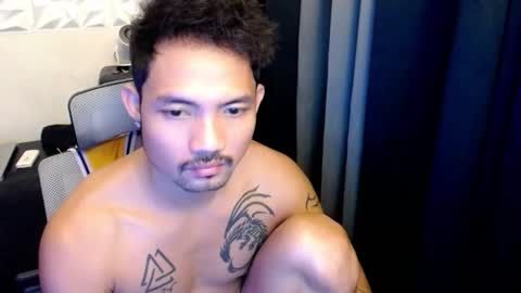Snapshot of thefriskyasian chatting on 09-25-25, 01:48 Jaycee online show from 09-25-25, 01:48