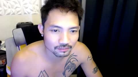 Snapshot of thefriskyasian chatting on 09-29-25, 12:05 Jaycee online show from 09-29-25, 12:05