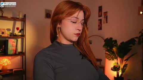 Snapshot of thegingerp chatting on 05-12-26, 09:56 Streaming mostly at online show from 05-12-26, 09:56