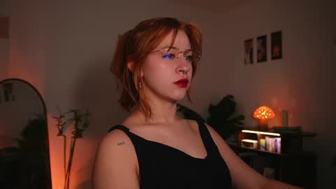 Snapshot of thegingerp chatting on 06-18-26, 11:31 Streaming mostly at online show from 06-18-26, 11:31