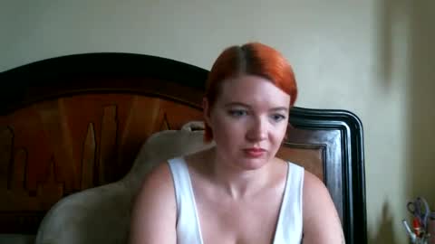 Snapshot of thegoddessfrida chatting on 10-30-25, 02:51 Goddess Frida online show from 10-30-25, 02:51